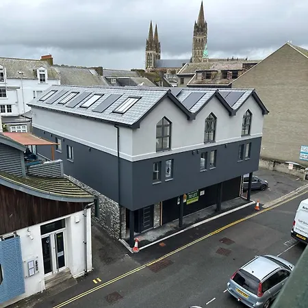 Uno In The City - Luxury Serviced Accommodation Truro Exterior photo