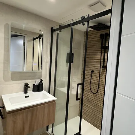 Uno In The City - Luxury Serviced Accommodation Truro Room photo