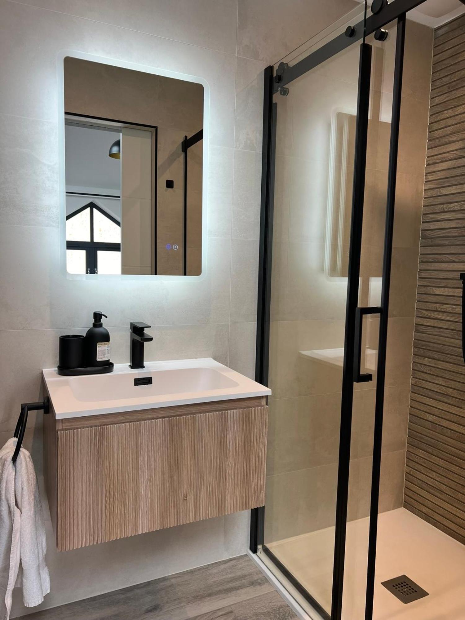 Uno In The - Luxury Serviced Apartamento *