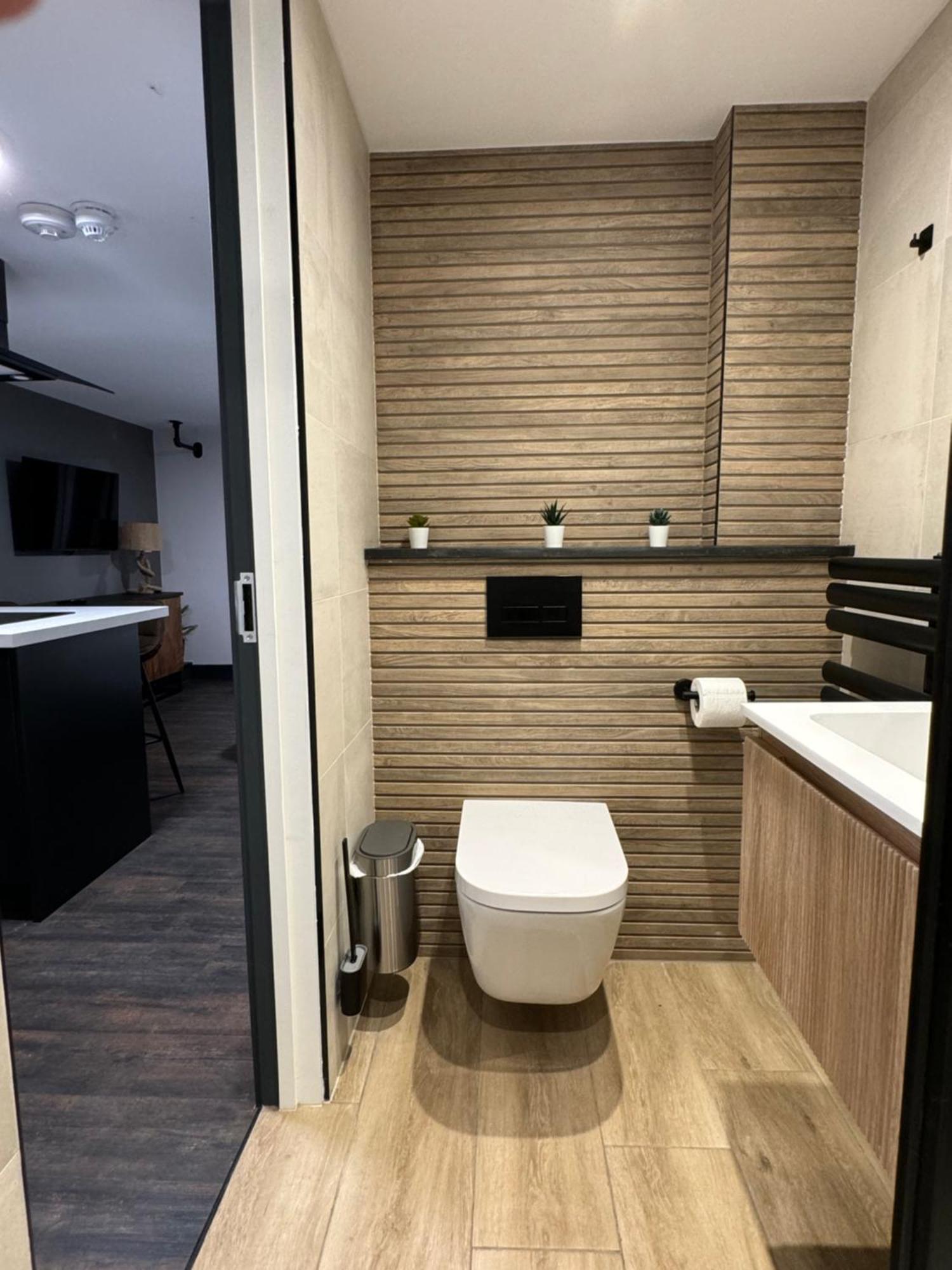 Uno In The - Luxury Serviced Apartamento *
